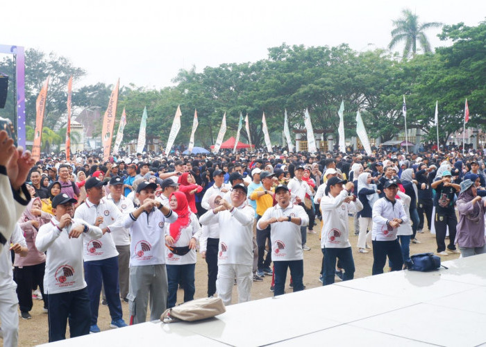 Jalan Santai hingga Senam, Belasan Ribu Massa juga Diedukasi Literasi Media dan Kepemiluan