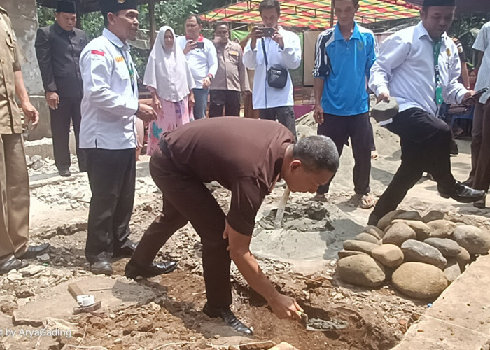 Peduli Sesama, Kejari Seluma dan Baznas Bedah Rumah Warga Sembayat