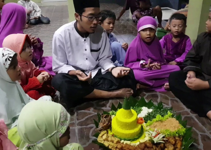 7 Doa Terbaik dari Kedua Orang Tua Saat Anak Bertambah Umur Secara Islami