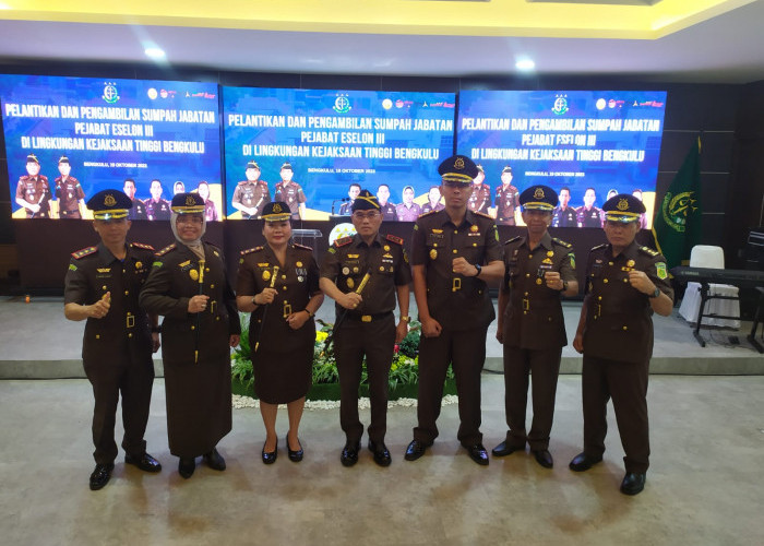 Kajati Bengkulu Lantik Dua Srikandi Untuk Nahkoda Kejari Manna dan  Kejari Lebong