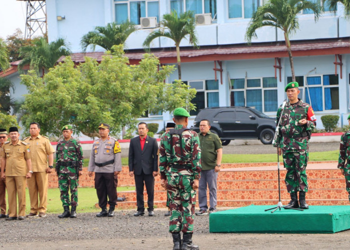 Jelang Kunjungan Presiden, Dandim Seluma Pimpin Apel Gelar Pasukan, Rehab Jalan Nasional Dikebut