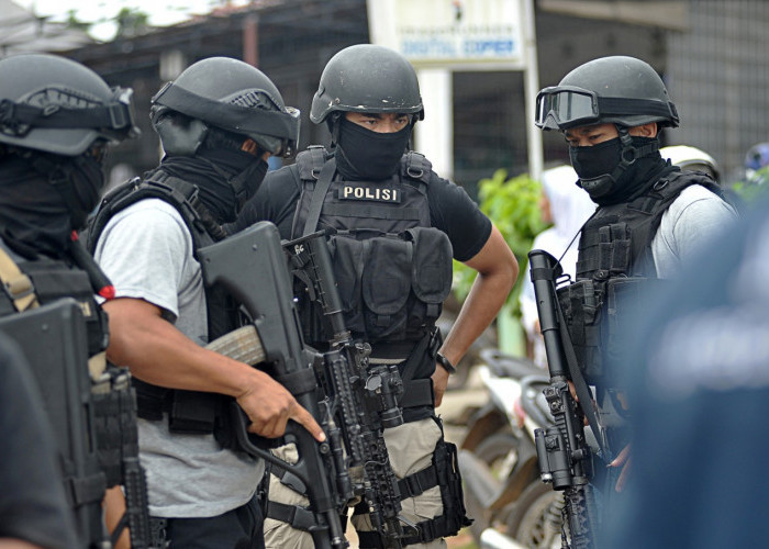 Pemuda 19 Tahun Ditangkap Densus 88, Targetkan Rumah Ibadah dengan Cara Bom Bunuh Diri