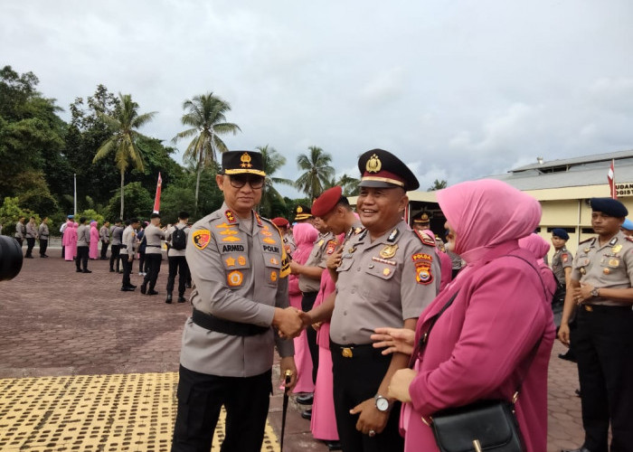 572 Personel Polda Bengkulu Naik Pangkat, 2 Diantaranya Pejabat Utama