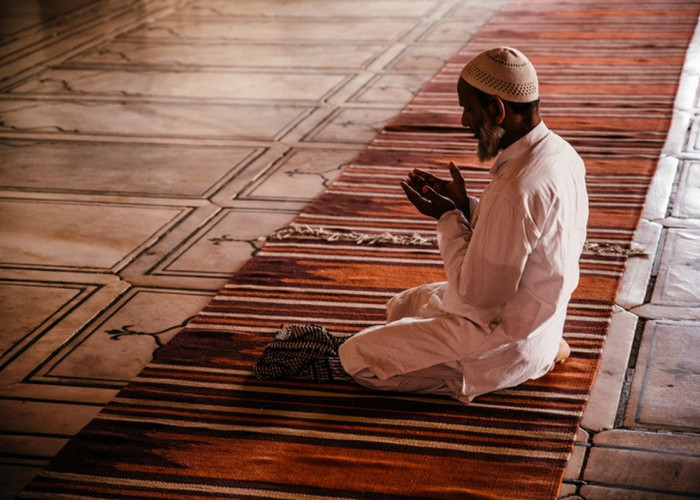 Ini 5 Waktu yang Disunahkan untuk Membaca Sholawat Nabi, Termasuk Sebelum Memanjatkan Doa