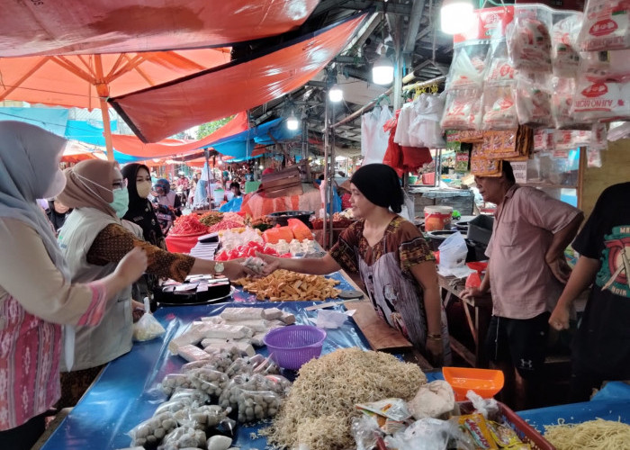 BPOM Turun ke Pasar Minggu, Cek 37 Sampel Makanan dan Minuman