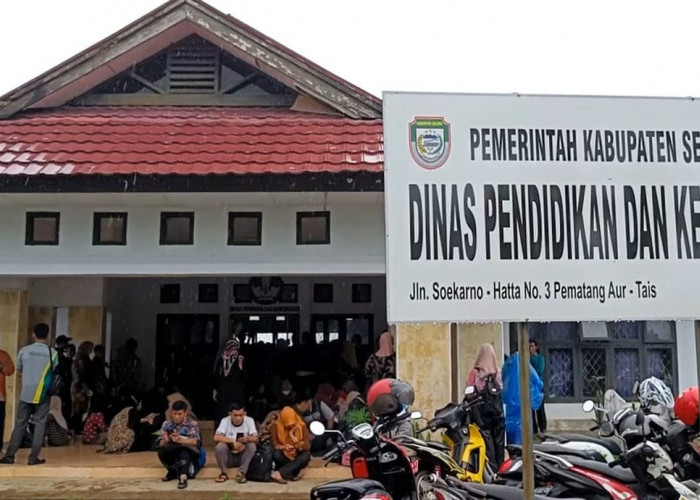 127.621 Guru Honor Jadi PNS, Ini Anggaran Gajinya 