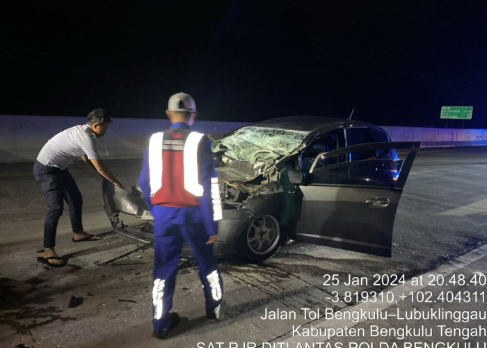 Jazz Tabrak Truk di Tol Bengkulu, Warga Bengkulu Tengah Meninggal Dunia