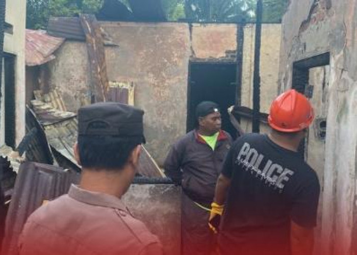 Dua Rumah dan Satu Mobil Ludes Terbakar, Pemilik Nyaris Terkurung di Dalam Rumah