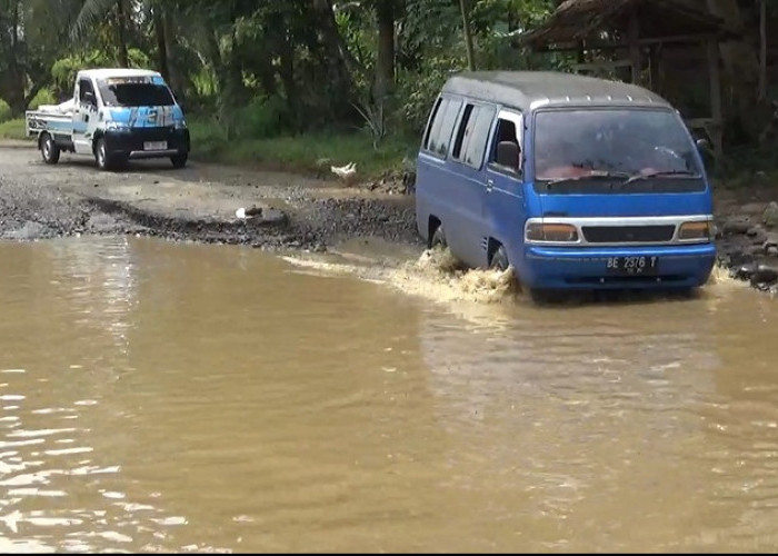 Daerah Penghasil Sawit ini Jalannya Rusak Parah, Sudah Dianggarkan Rp 8 M Untuk Perbaikan 