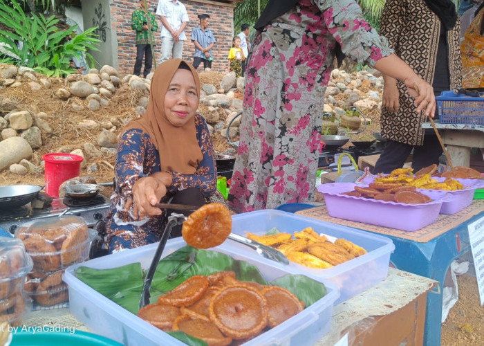 Mengenal Kue Cucur Ringgit Khas Seluma