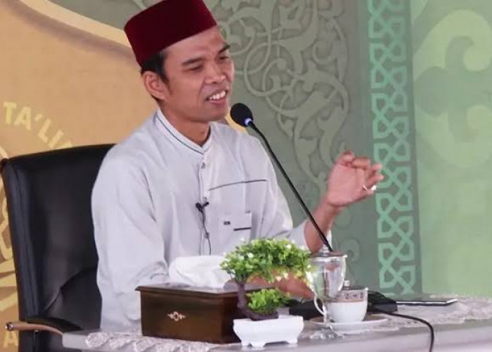 Apakah Mendengarkan Khutbah Setelah Salat Idul Fitri Hukumnya Wajib? Ini Penjelasan Ustaz Abdul Somad