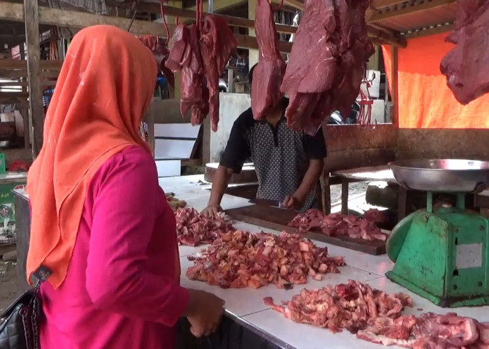 Jelang Idul Adha Pedagang Daging Kebingungan, Modal Naik sedangkan Harga Jual Stabil