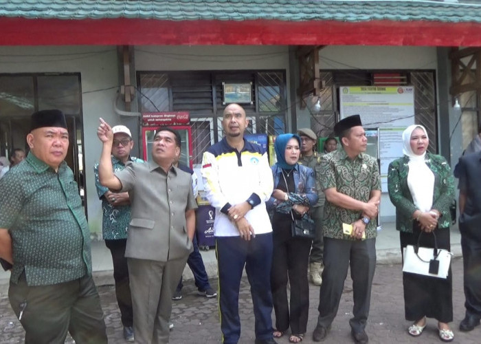 Komisi IV DPRD Provinsi Bengkulu dan PGRI Tinjau Bangunan SMKN 3 yang Hangus Terbakar 