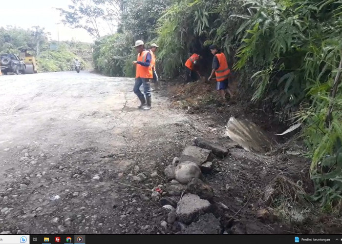 Lebaran Sebentar Lagi, Jalan di Lebong Masih Banyak Berlubang