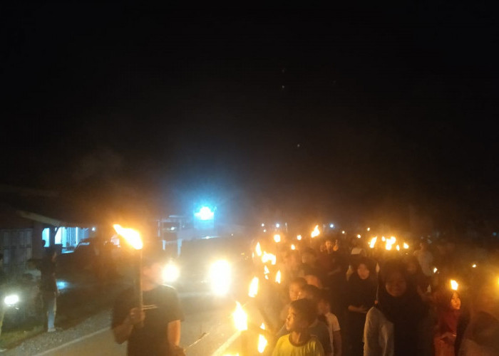 Idul Fitri di Kaur Ada Pawai Obor, Panjat Pinang hingga Budaya Sungkure