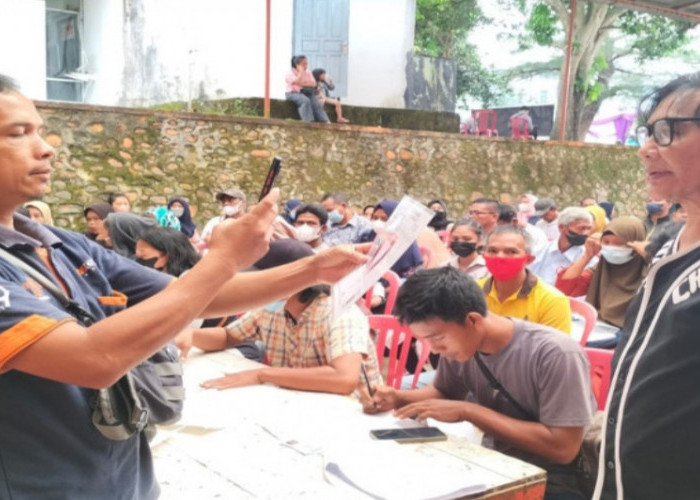 Tunggu saja di Rumah, Ada yang Mau Antar Beras, Daging Ayam dan Telur