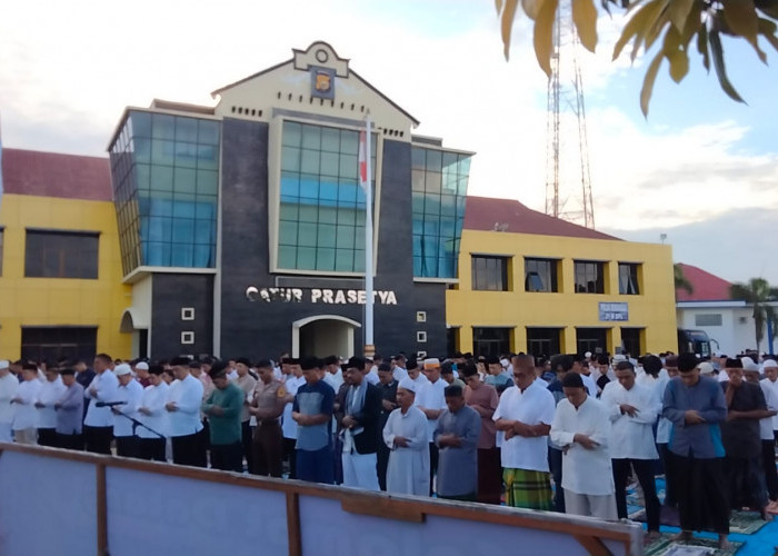 Kapolda dan Jajaran Sholat Id di Halaman Mapolda, Ini Pesan Kapolda untuk Seluruh Personel