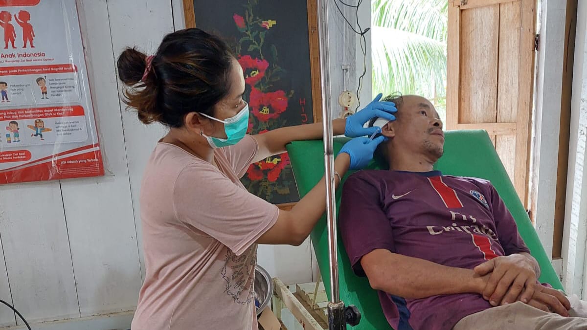 Telinga Warga Lubuk Sandi Nyaris Putus Diserang Beruang