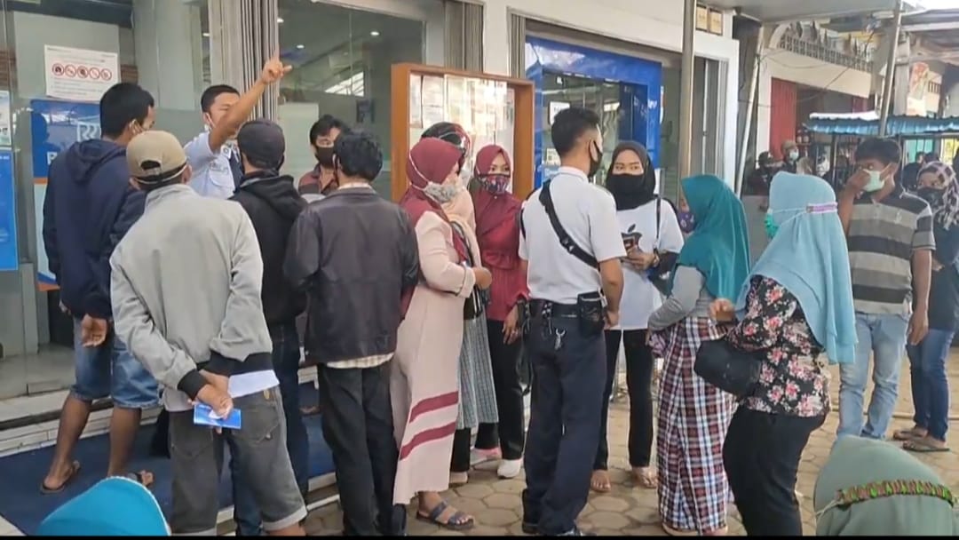 Kehilangan Saldo Rp 115 Juta, Nasabah Bank Komplain