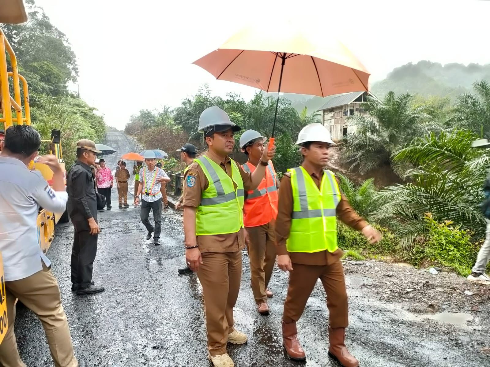 Bupati Kopli Jamin Seluruh Proyek Tuntas Tepat Waktu